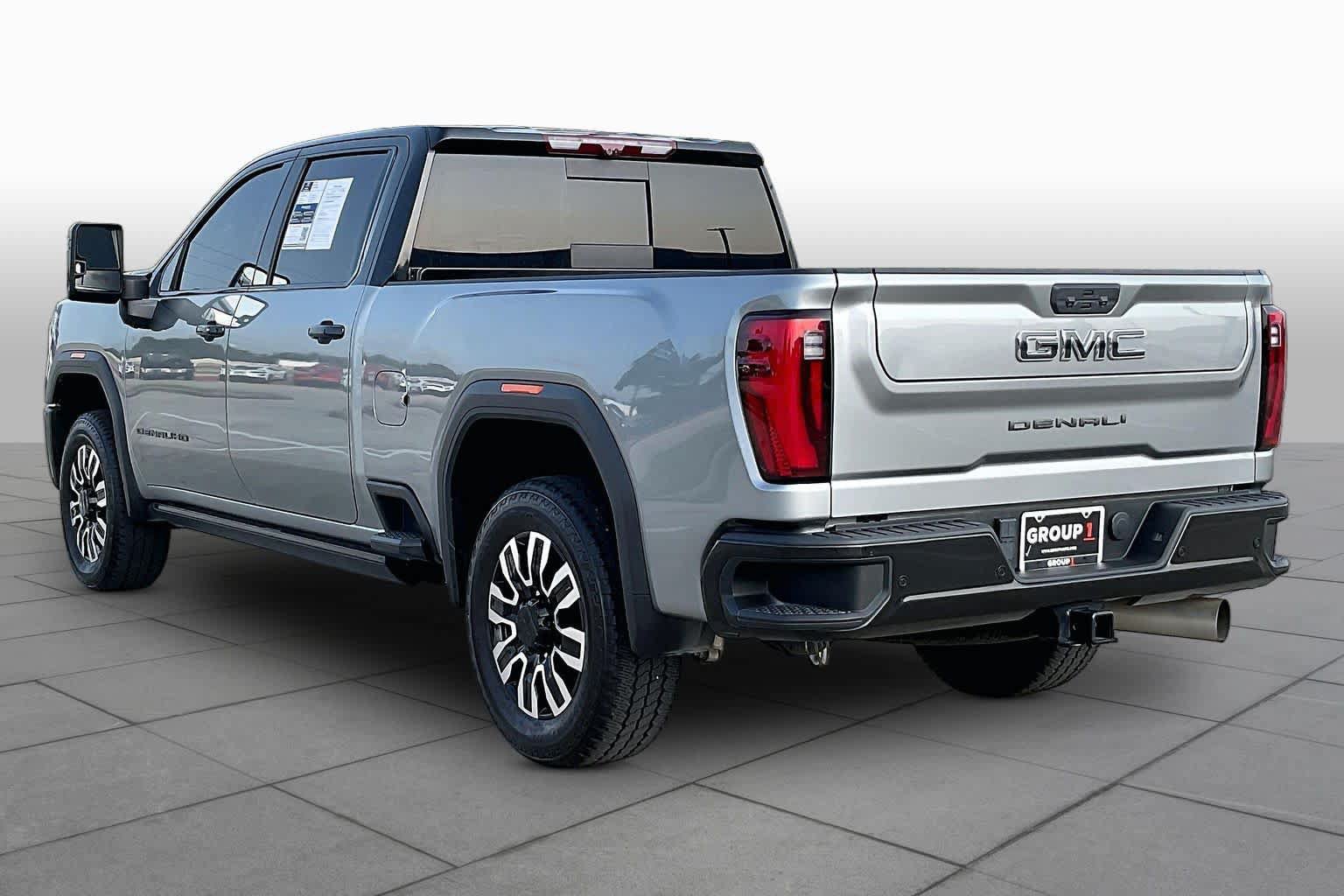 Used 2024 GMC Sierra 2500 Denali Ultimate AWD/4WD image 23