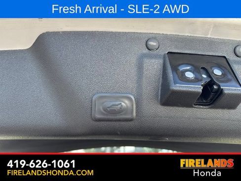 Used 2015 GMC Acadia SLE AWD/4WD image 33