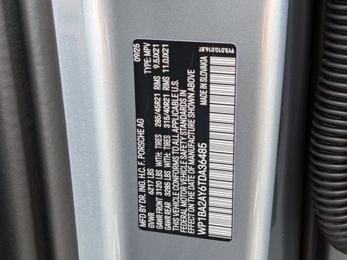 Certified 2026 Porsche Cayenne Coupe AWD/4WD image 39