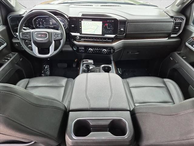 Used 2025 GMC Sierra 1500 Elevation w/ Elevation Premium Package AWD/4WD image 18