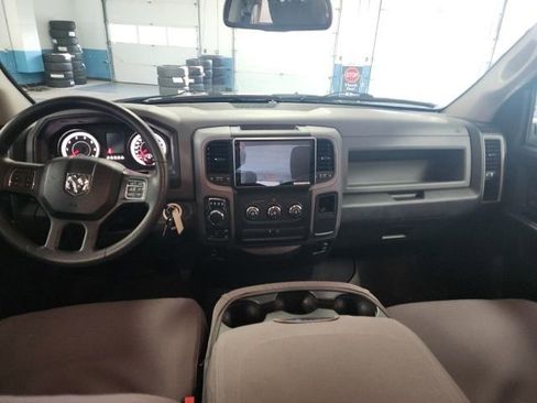 Used 2014 RAM 1500 Express AWD/4WD image 12