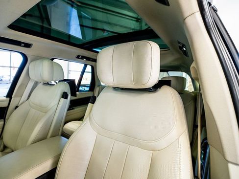 Used 2024 Land Rover Range Rover Autobiography image 39