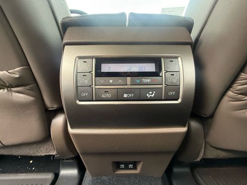 Used 2020 Lexus GX 460 Premium w/ Premium Package image 11