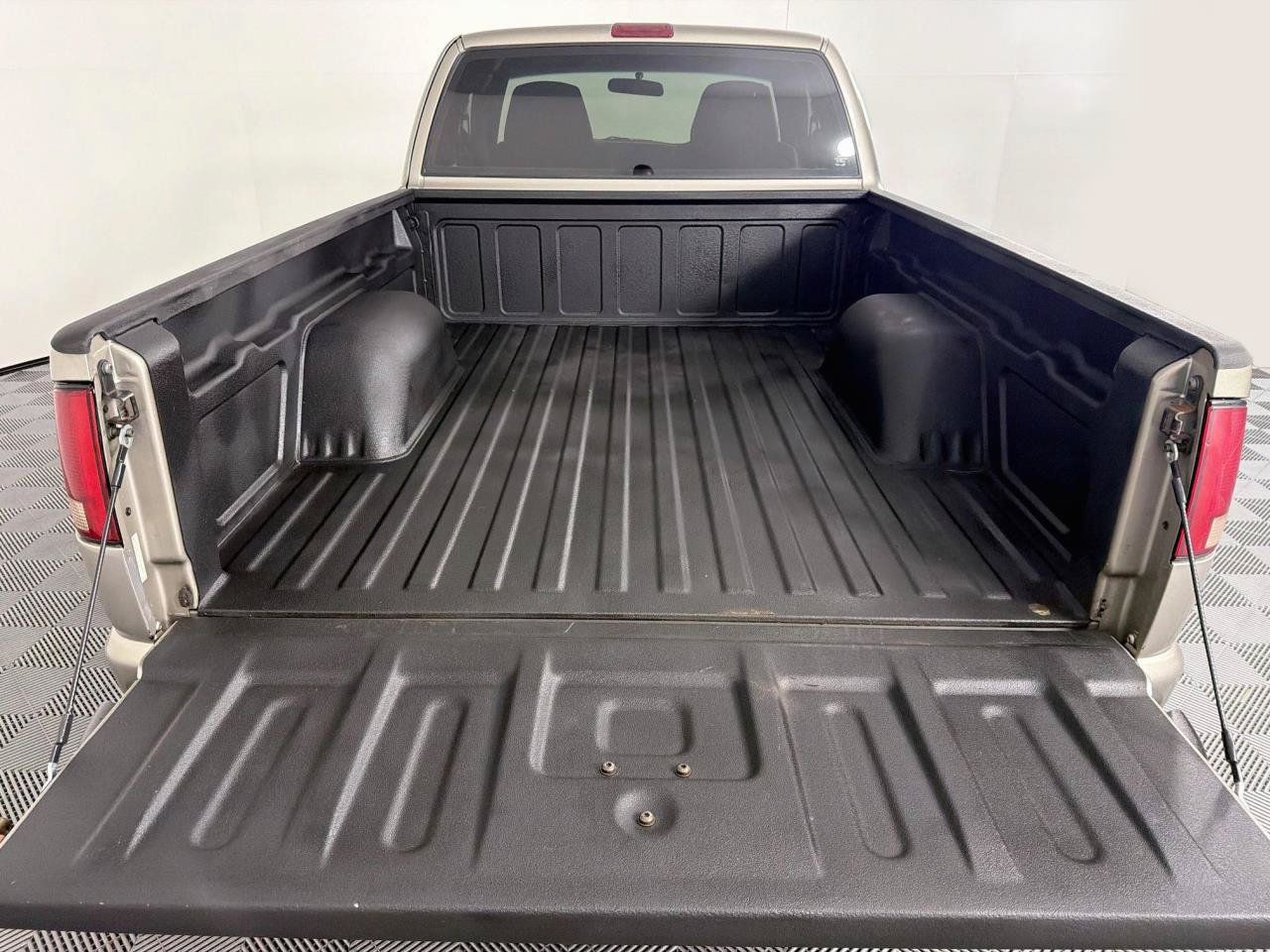 Used 2001 Chevrolet S10 Pickup 4x4 Extended Cab image 39