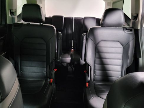 Used 2021 Volkswagen Atlas SEL Premium image 25