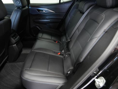 Used 2025 Chevrolet Equinox EV LT w/ Convenience Package image 20