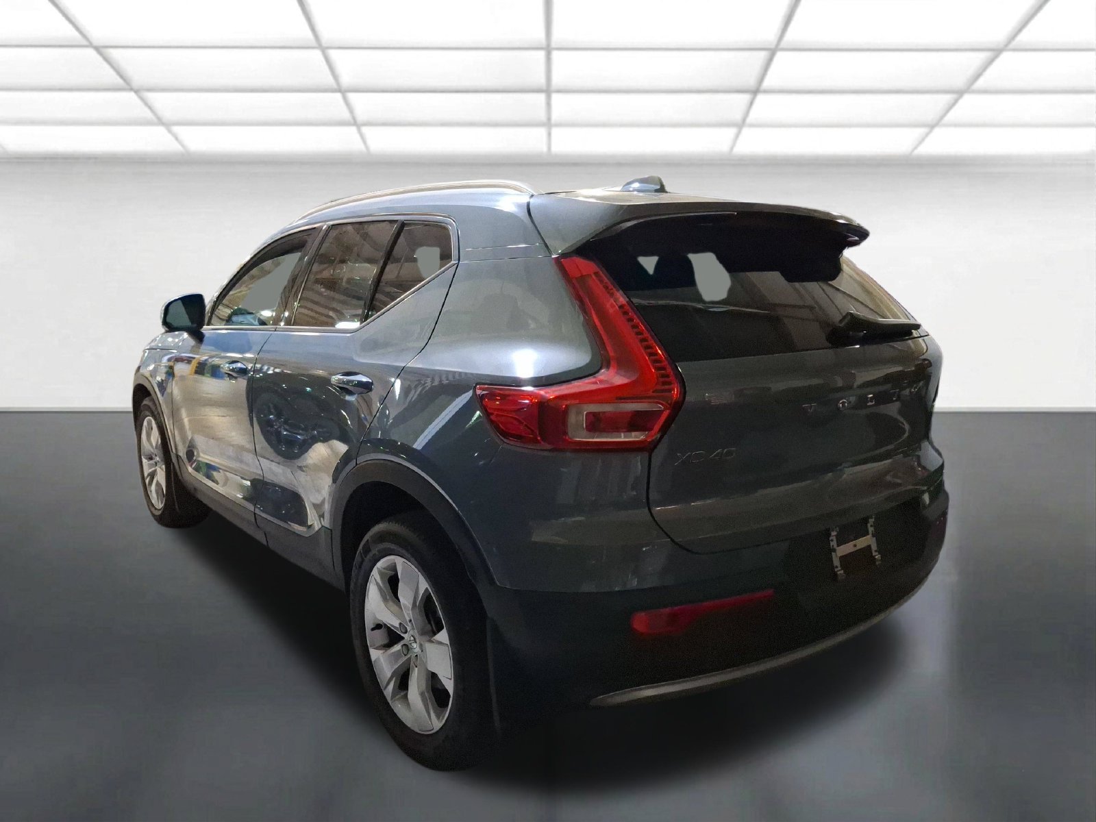 Used 2020 Volvo XC40 T5 Momentum AWD/4WD image 4