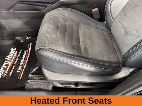 Used 2024 Mitsubishi Outlander SE image 11