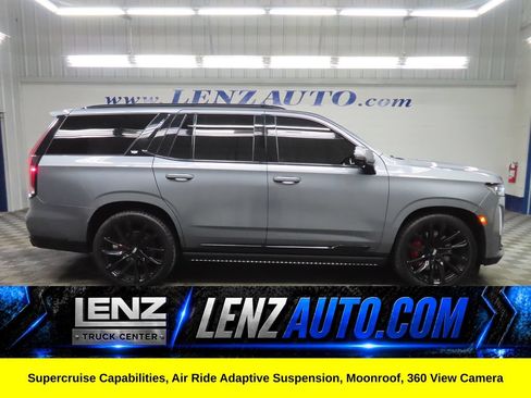 Used 2022 Cadillac Escalade Sport w/ Touring Package AWD/4WD image 1