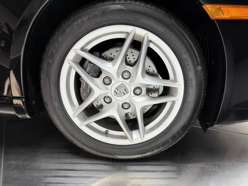 Used 2011 Porsche Boxster RWD image 7
