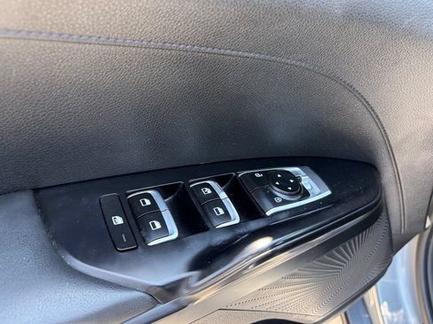 Used 2022 Kia K5 LXS AWD/4WD image 5