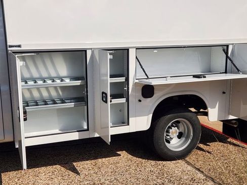 New 2025 Chevrolet Express 3500 w/ Power Convenience Package image 78