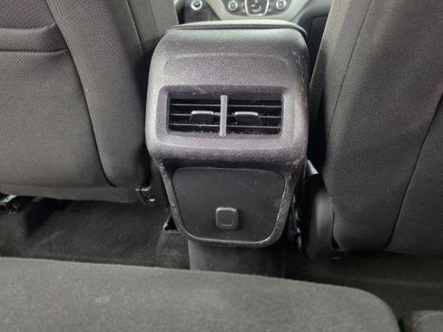 Used 2018 Chevrolet Equinox LS FWD image 36