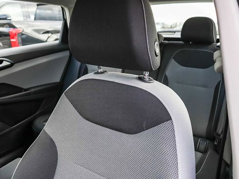 Used 2023 Volkswagen Taos S image 32