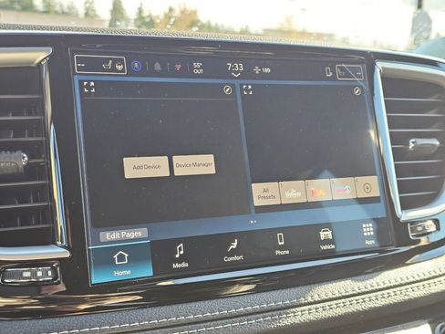 New 2026 Chrysler Pacifica Select image 19