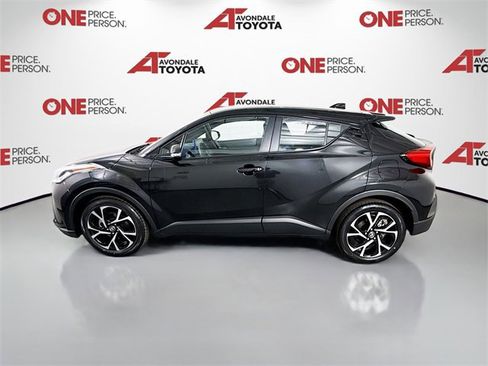 Certified 2022 Toyota C-HR XLE image 4