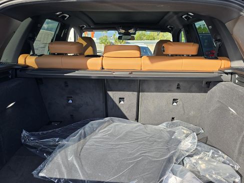 New 2026 BMW X5 xDrive50e w/ M Sport Package image 8