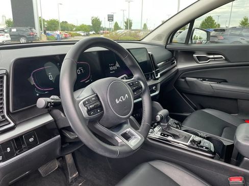 Certified 2025 Kia Sportage EX w/ Premium Package FWD image 10