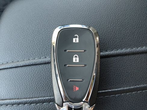 Used 2020 Chevrolet Blazer LT FWD image 32