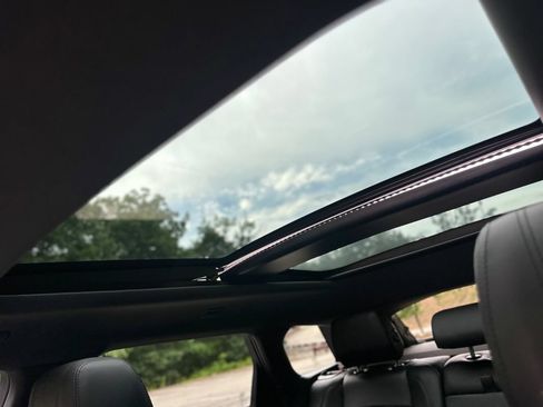 Used 2020 Land Rover Range Rover Evoque SE AWD/4WD image 24