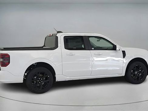 New 2025 Ford Maverick Lobo image 8