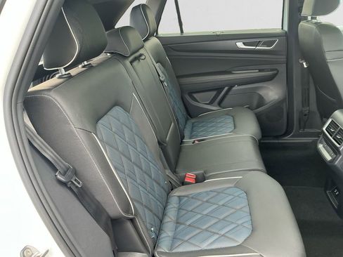 New 2026 Volkswagen Atlas Cross Sport SEL Premium R-Line image 13