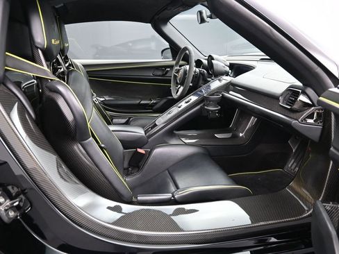 Used 2015 Porsche 918 Spyder AWD/4WD image 23