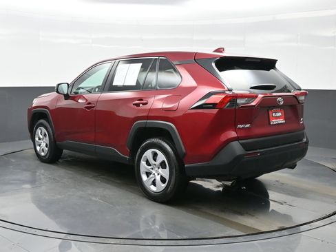 Used 2024 Toyota RAV4 LE image 4