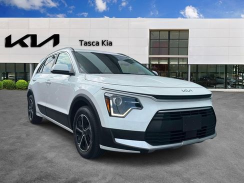 Used 2023 Kia Niro EX FWD image 1
