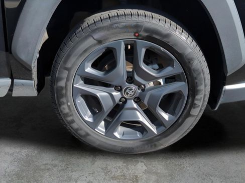 Used 2024 Toyota RAV4 Adventure image 34