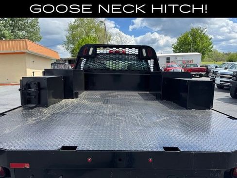 Used 2019 Chevrolet Silverado 3500 W/T w/ WT Convenience Package AWD/4WD image 3