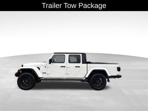 Used 2023 Jeep Gladiator Sport AWD/4WD image 5