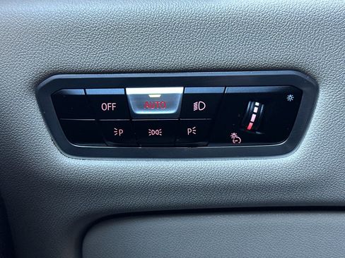 Used 2022 BMW X5 sDrive40i w/ Parking Assistance Package image 31