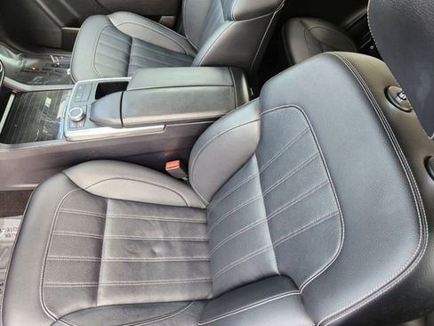 Used 2016 Mercedes-Benz GL 450 4MATIC image 8