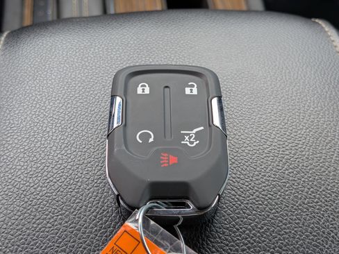 Used 2017 GMC Acadia SLE FWD image 34