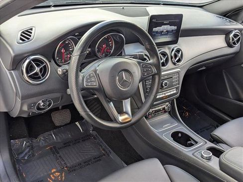 Used 2020 Mercedes-Benz GLA 250 image 10