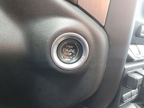 Certified 2022 GMC Sierra 1500 Denali w/ Denali Premium Package AWD/4WD image 25