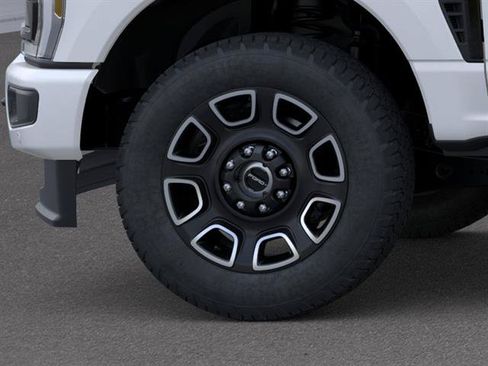 New 2026 Ford F250 Platinum w/ FX4 Off-Road Package AWD/4WD image 21
