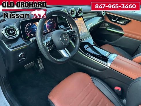 Used 2025 Mercedes-Benz GLC 300 4MATIC w/ AMG Line image 17