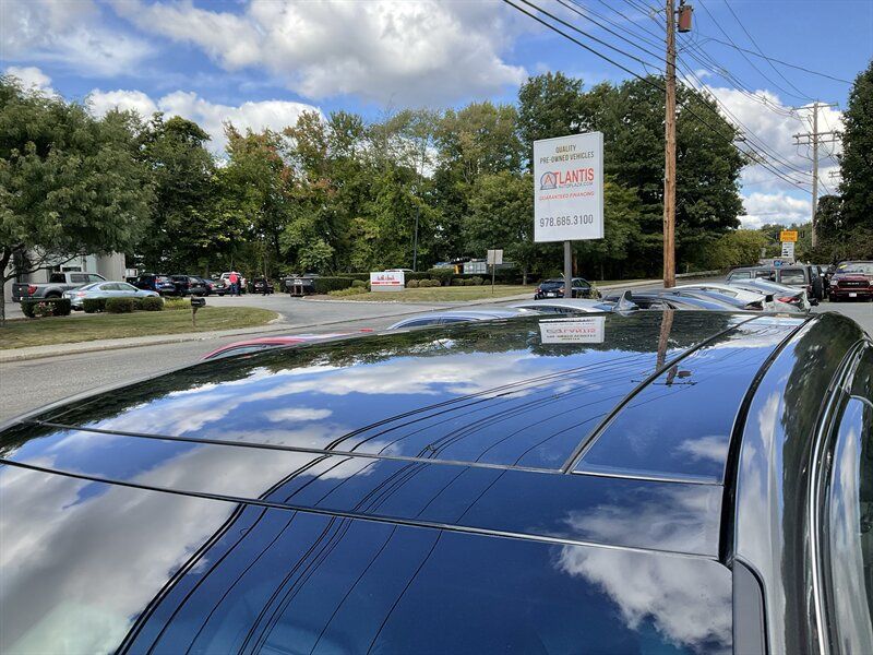 Used 2019 Ford Edge SEL w/ Equipment Group 201A AWD/4WD image 9