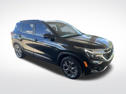 Used 2024 Kia Seltos S FWD image 3