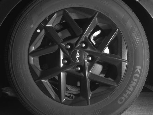 Used 2025 Kia K5 LXS FWD image 14