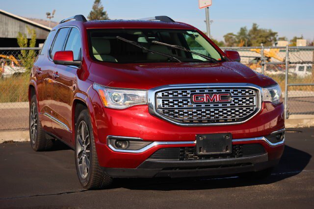Used 2019 GMC Acadia Denali w/ Technology Package AWD/4WD image 2