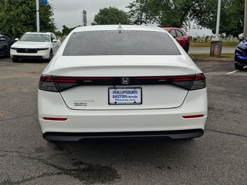 Used 2024 Honda Accord EX image 5