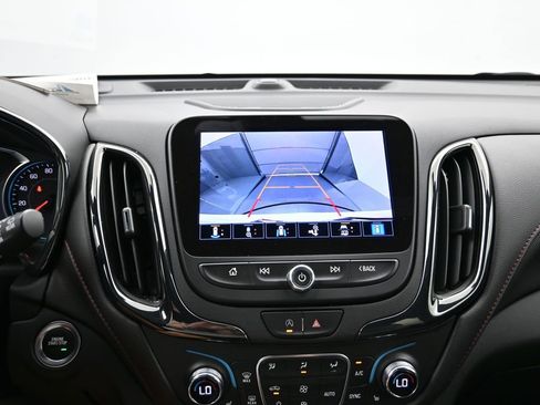 Used 2023 Chevrolet Equinox RS w/ RS Leather Package image 18