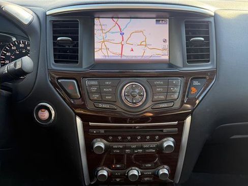 Used 2015 Nissan Pathfinder SL w/ SL Premium Package image 29