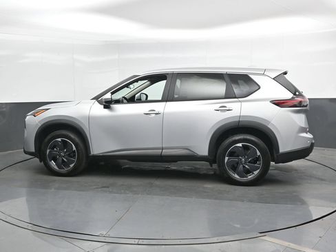 Used 2025 Nissan Rogue SV AWD/4WD image 10