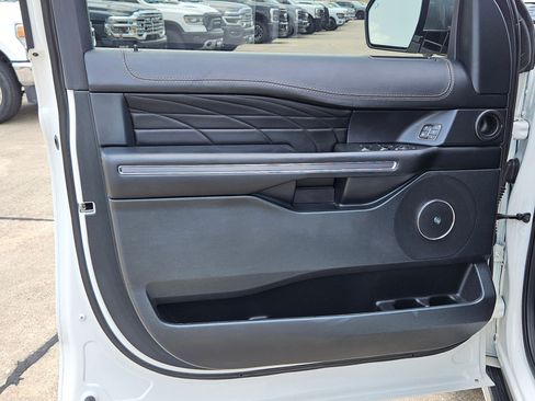 Used 2020 Ford Expedition Platinum RWD image 12