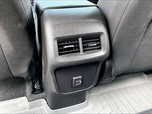 Used 2024 Chevrolet Equinox LS w/ LS Convenience Package FWD image 10