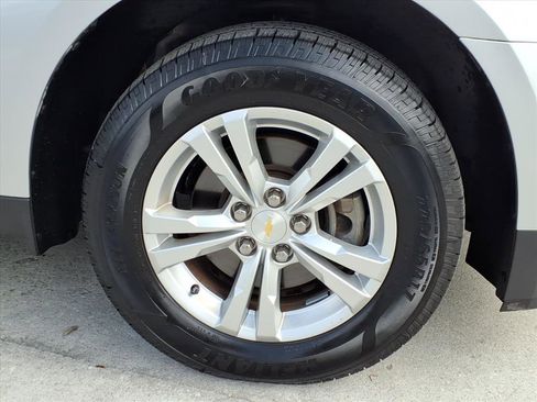 Used 2015 Chevrolet Equinox LT w/ Power Convenience Package image 11